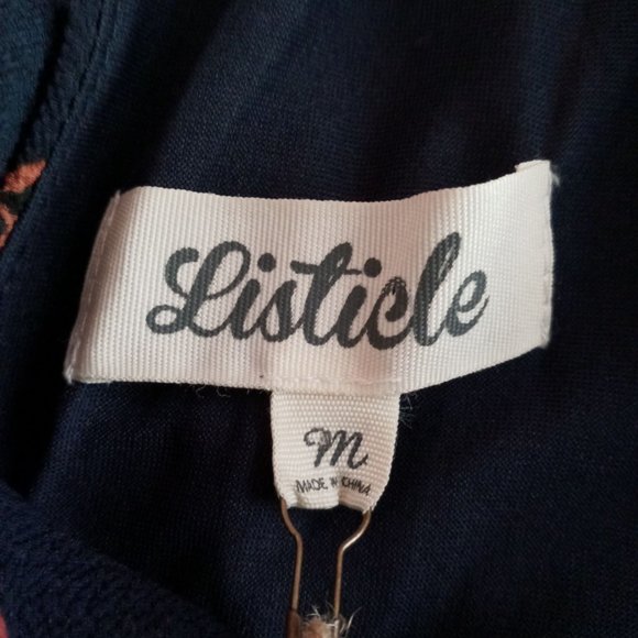 NWT Listicle Romper Womens Size Medium Lined Polyester Breathable Halter Blue Fl - Picture 4 of 9